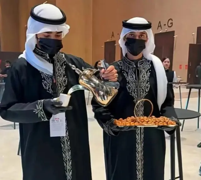 قهوجي صباب بالرياض للعزاء