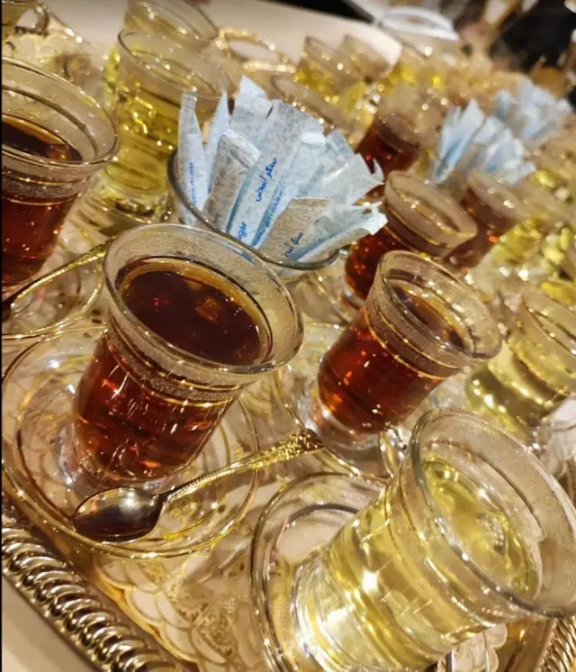 قهوجيين وصبابين بالرياض للعزاء