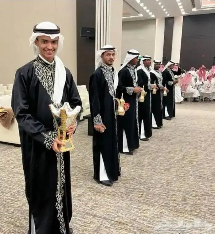قهوجين صبابين قهوة عزاء